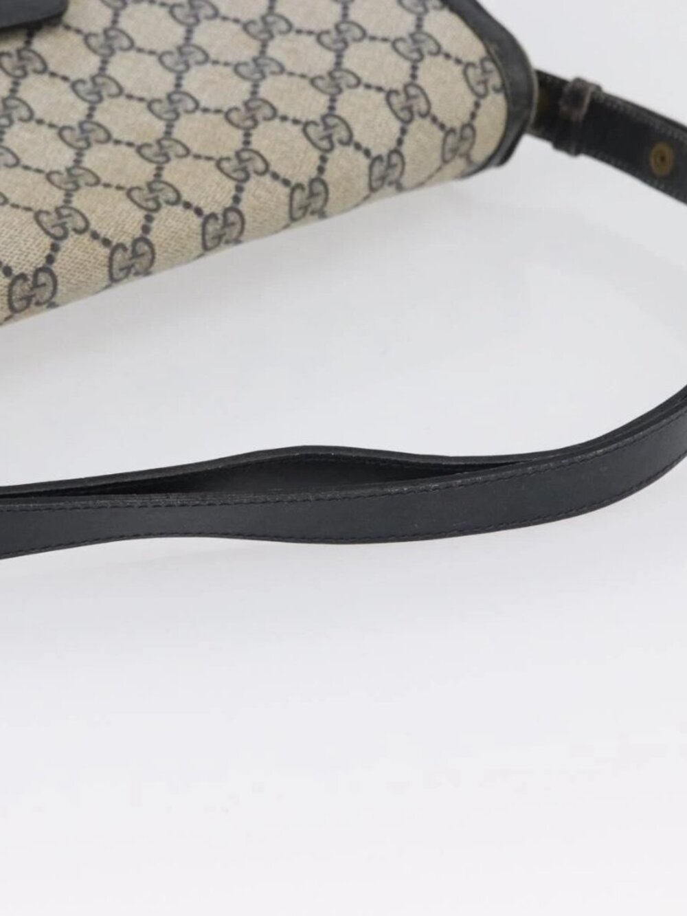 GUCCI GG Supreme Shoulder Bag PVC Navy Gold - Picture 8 of 16